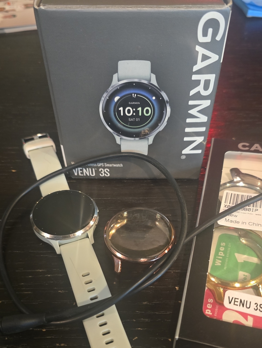 garmin Venu 3S Smartwatch - Light Sage Band with Silver Case